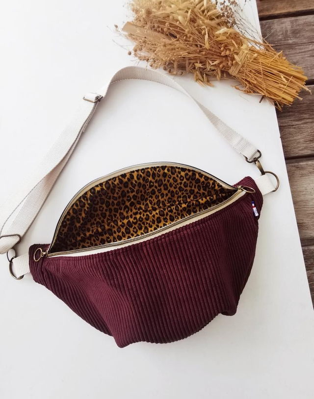 Banane LOUISE velour bordeaux 