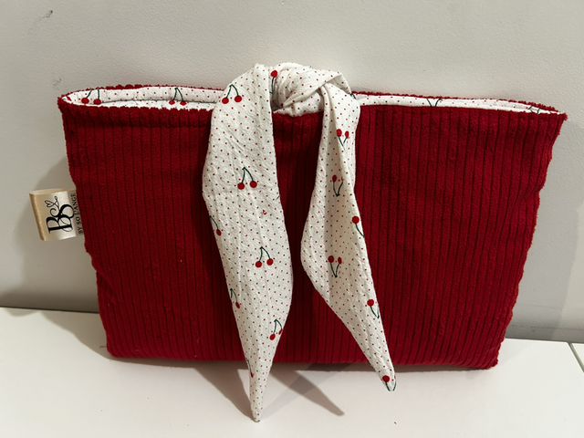 pochette livre broché cerises