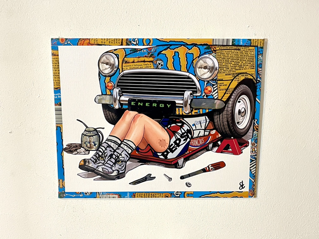 Tableau Pin-up mécanicienne en canettes recyclées 