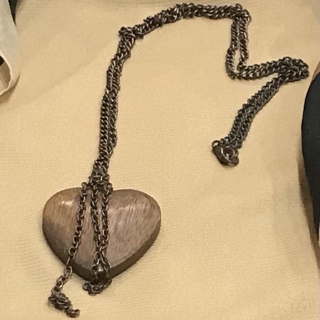 Wood Pendant Necklace- NEC71