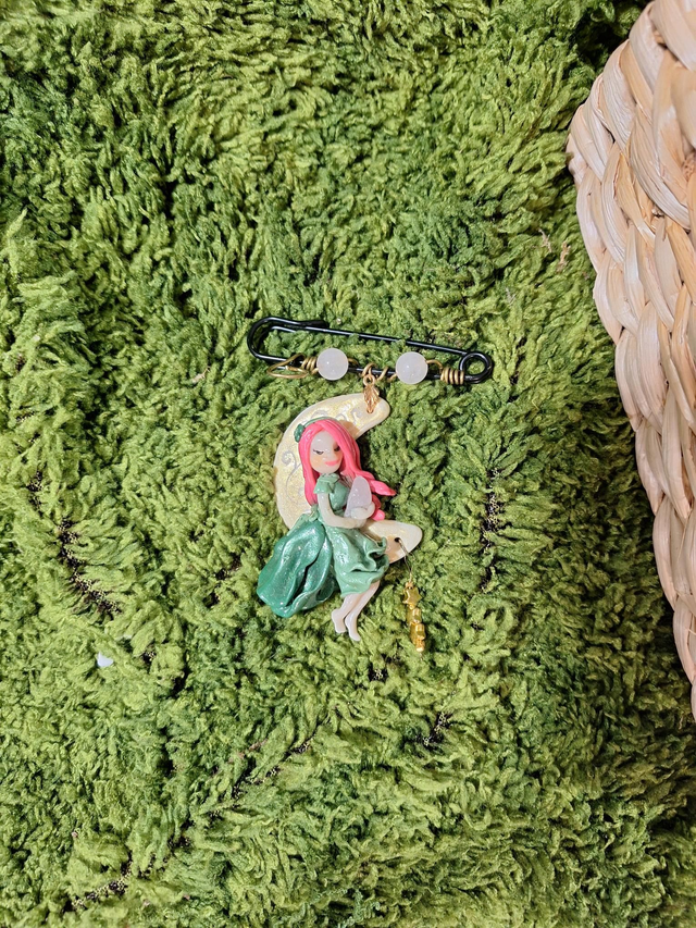 Broche féerique quartz rose 