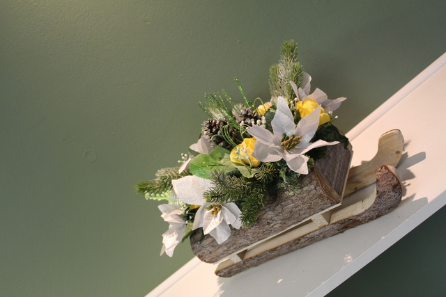 Festive Sleigh Arrangement – Artificial Flowers