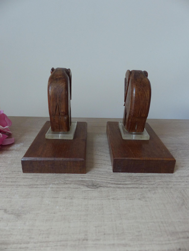 Paire serre-livres deux éléphants en bois sculpté marron, Statues d’éléphants, Support de livres animaux vintage, Décoration intérieure