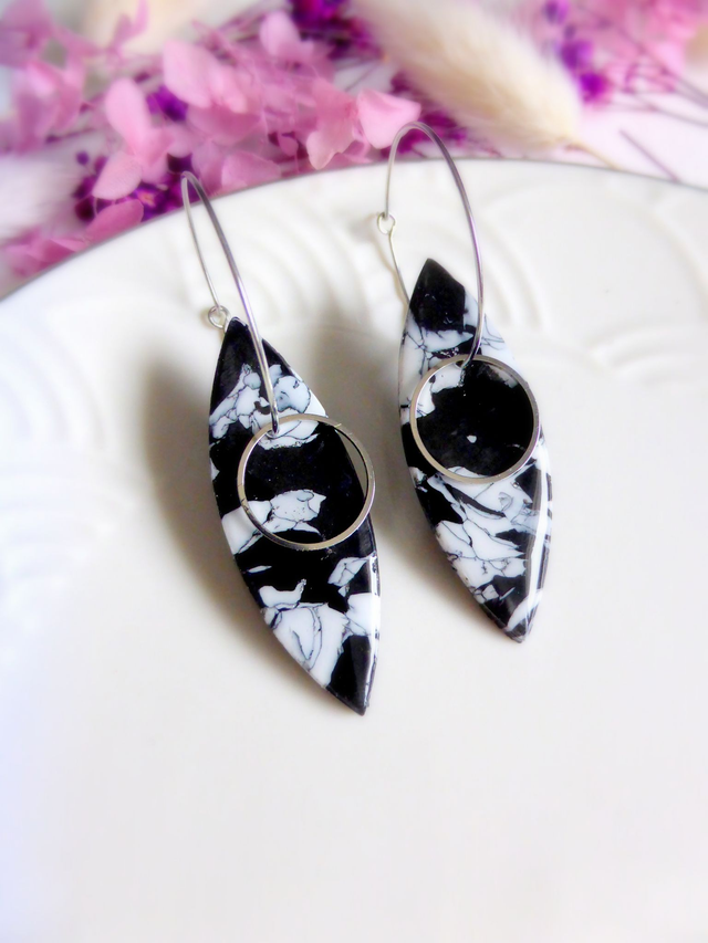 Boucles d'oreilles ogives - Entre noir et blanc