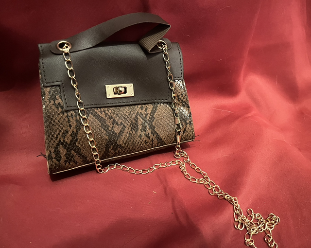 Sac bandoulière imitation python 