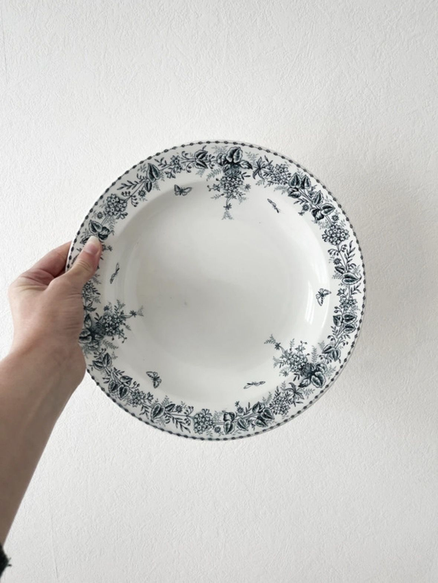 Plat creux ancien en terre de fer – Modèle Stella – Faïencerie d'Onnaing