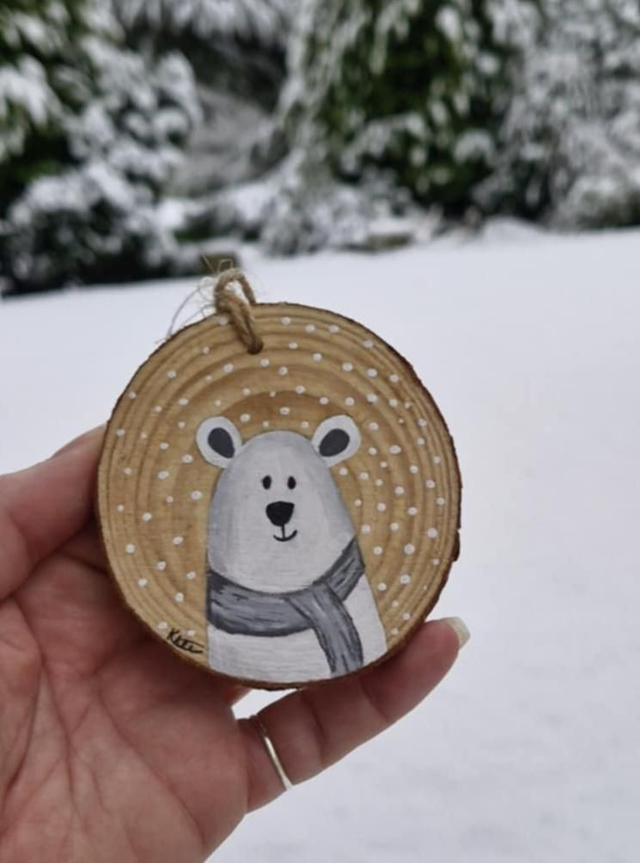 Handpainted Polar Bear Christmas Woodslice