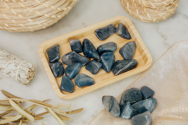 Pierre roulée Quartz bleu -  Bonheur, communication et connexion