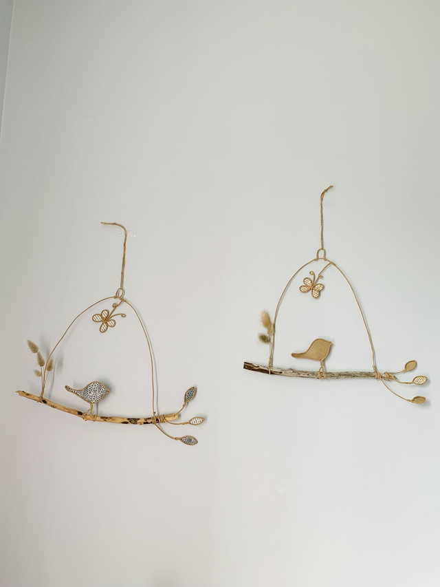 Suspension en  bois flotté et en corde armée .