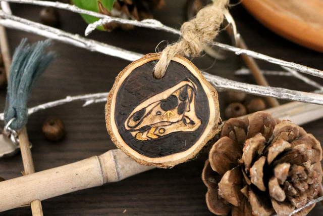 Ignanodon - Pyrogravure - PIECE UNIQUE