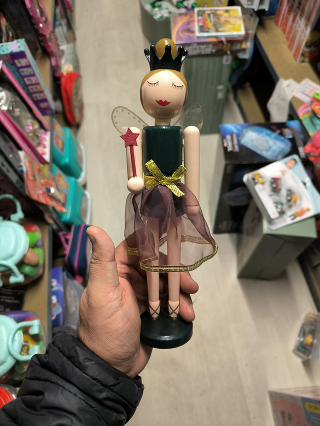 DÉCORATION FEE BOIS 28 CM 