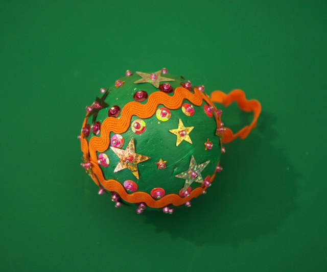 870.03-Boule verte diamètre 6,5 cm