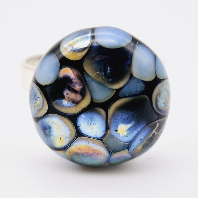 Bague à points métallisés