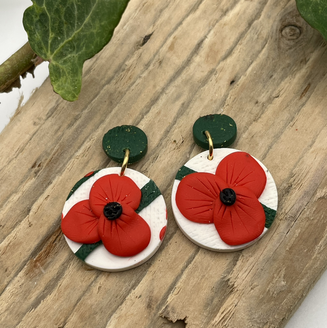 Midi statement poppy dangles 
