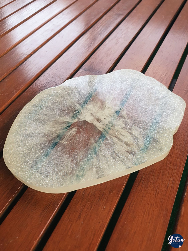 Sous-verre en résine inspiration tranche d&#039;agate, blanc pailleté et rectangle