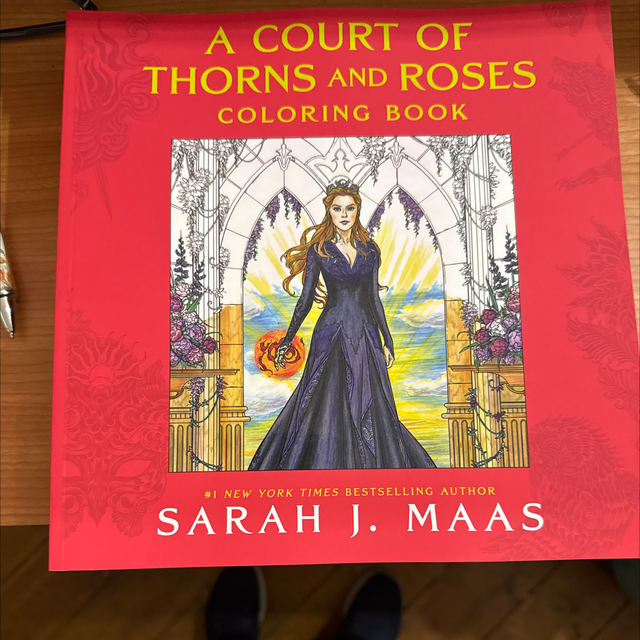 A Court of Thorns Colouring Book