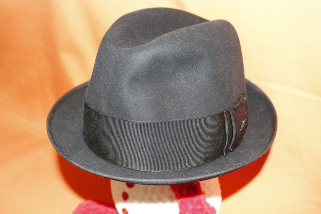 Bogart Hut, Royal Stetson