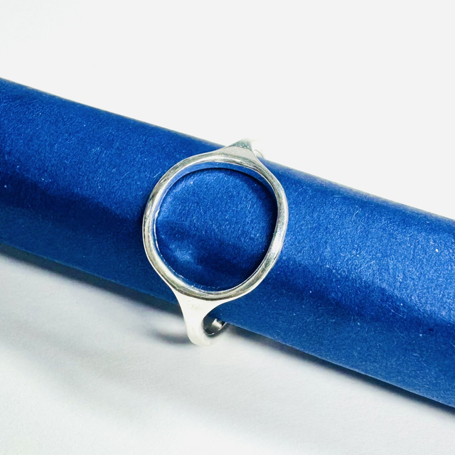 Anel formas círculo vazado