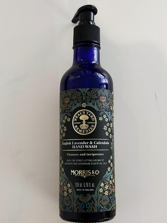 English Lavender &amp; Calendula Hand Wash 200ml (Neals Yard) 1197