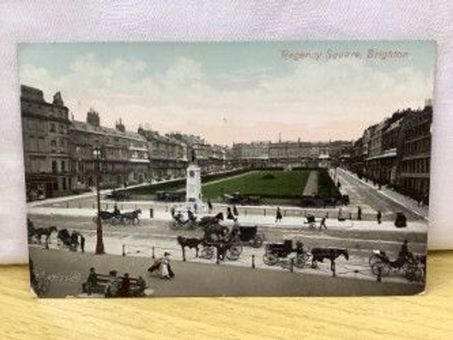 Brighton, Regency Square, Sussex, Posted 1909 Pictorial Centre Series Postcard. Our Ref No. R148 £2.50