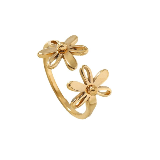 Gold Floral Ring (Size 7)