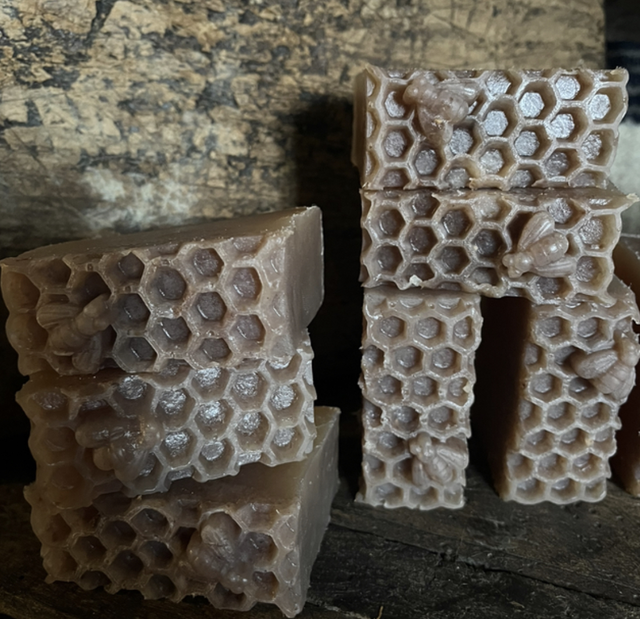 stingless bee propolis soap 