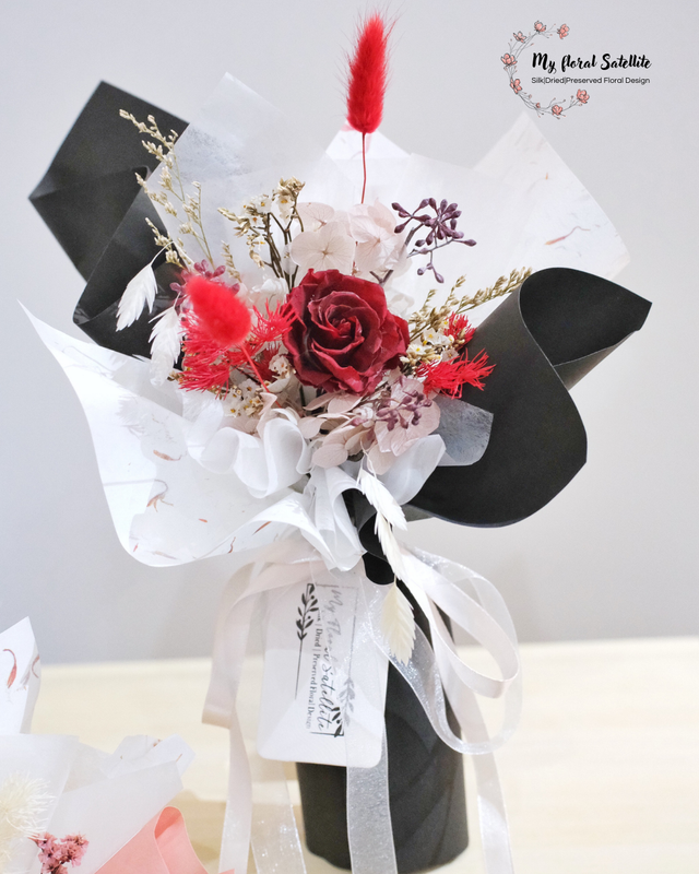Eternal Rose Whisper | Valentine Preserved Bouquet