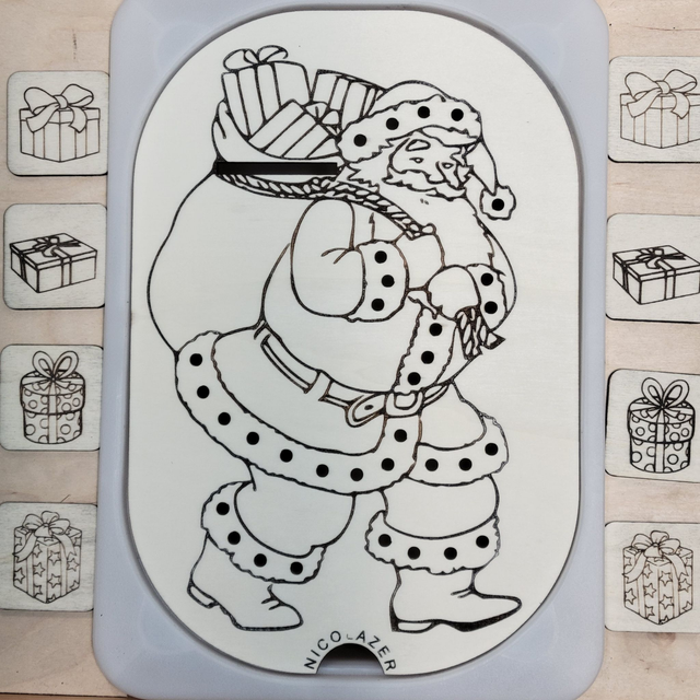 Insert sensoriel bois compatible trofast &quot;les cadeaux du père noël&quot;
