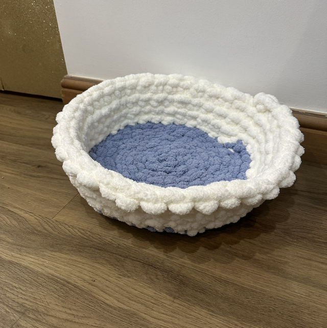 Hand Knitted Chenille Pet Bed 