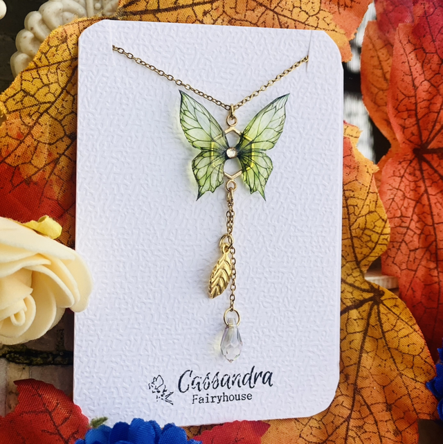 Éclat de chrysalide, collier