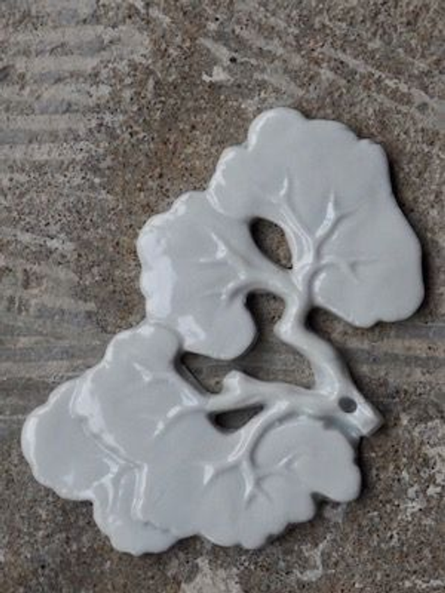 Kutani Incense Holder MATSU