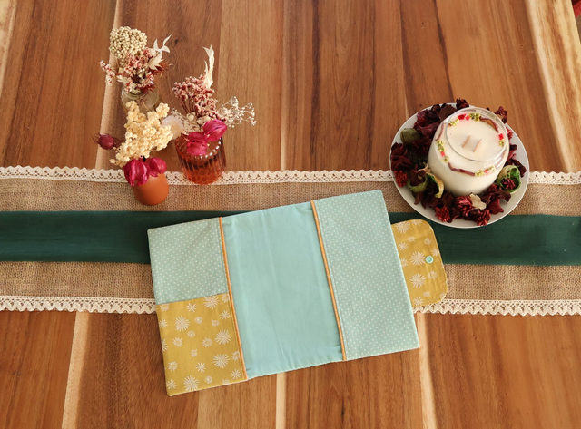 Feuille - Bleu ciel à pois biais doré