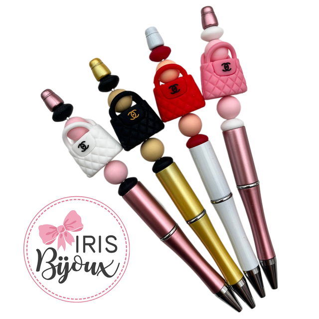 Penna con borsa secchiello modello Chanel 