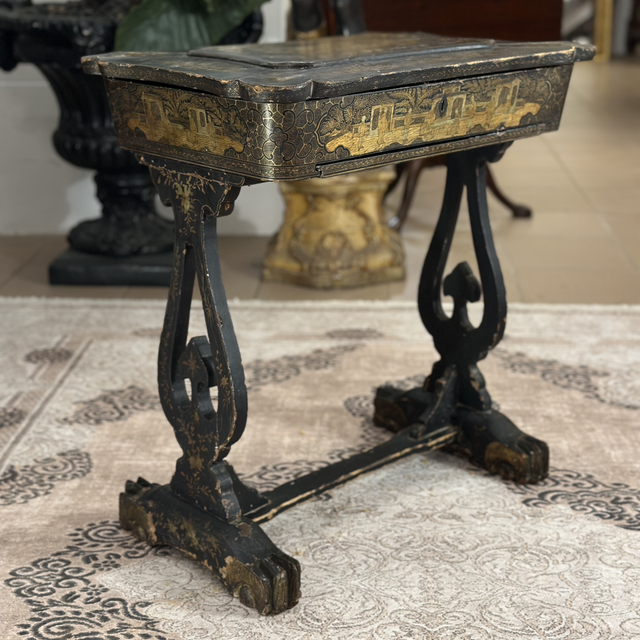 Mesa de costura decoração “chinoiseries”