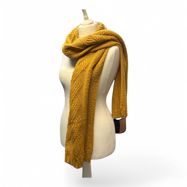 Chunky Knit Gold Scarf 