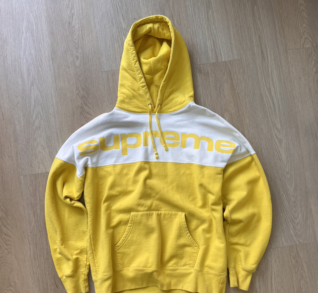 Supreme Hoodie Yellow SIZE XL
