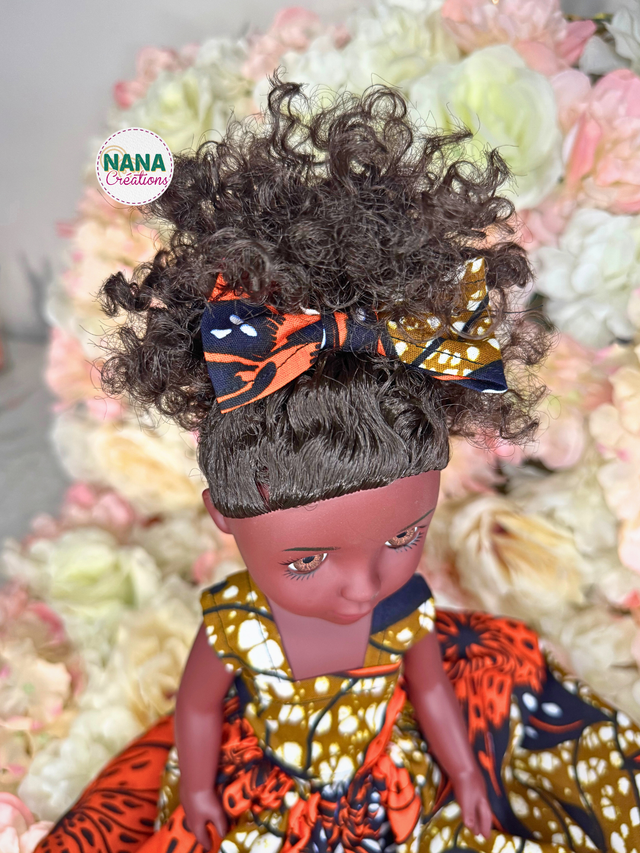 Poupée - Doll - Haut et Jupe fait main - tissu Wax | Cheveux bouclés