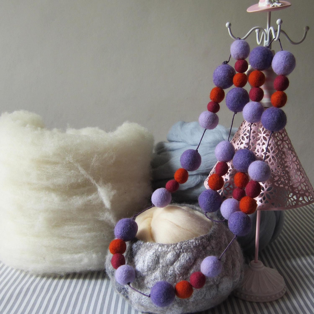 Collana in feltro di lana merino