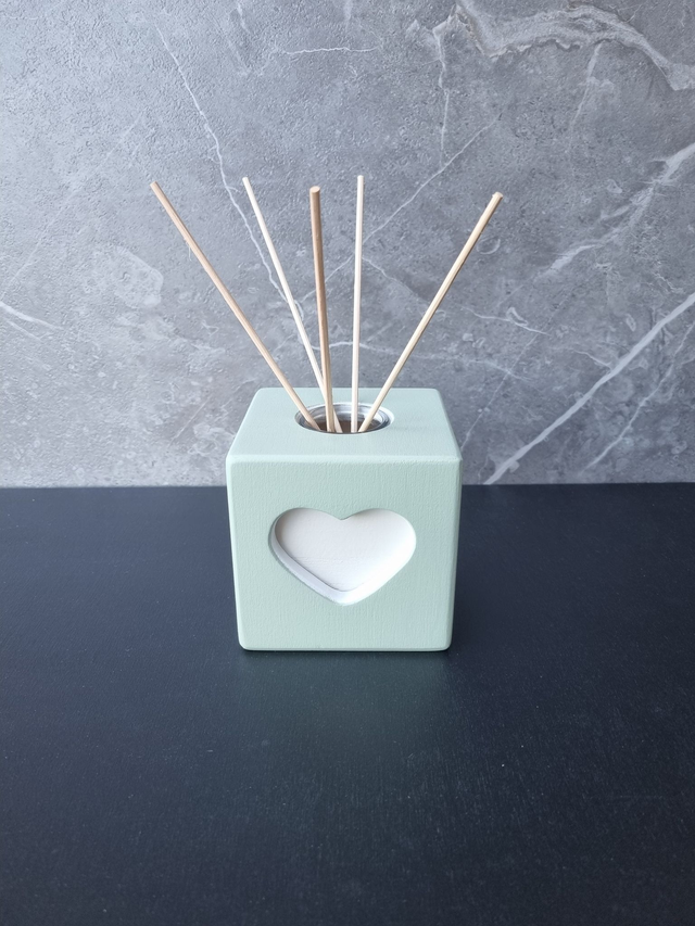 Diffusore Artigianale in Legno "CUORE"
