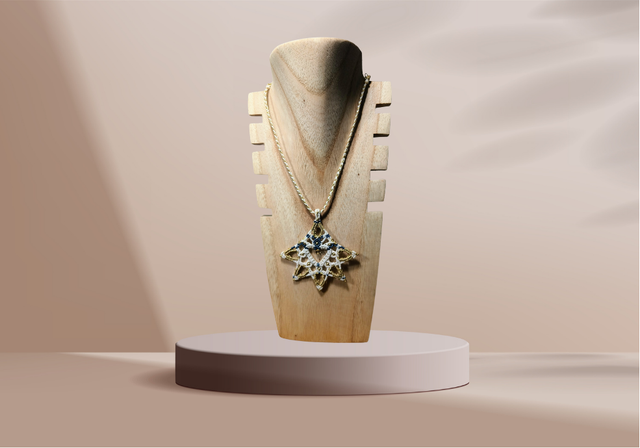 Collier en Micro-Macramé avec Pendentif Cœur Sacré
