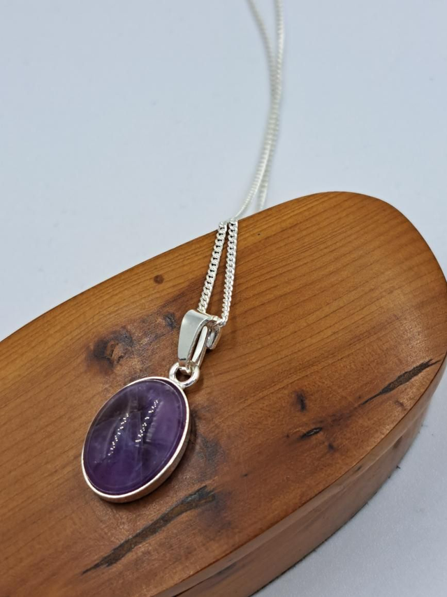 Small Oval Amythest Pendant