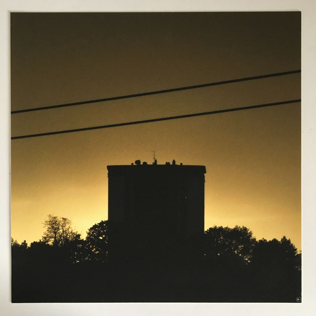 "Burning the dark" - Tirage Photo FineArt (30x30 sans cadre)