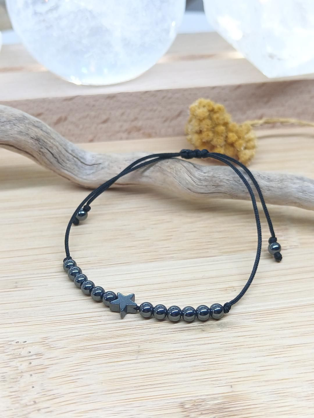 Bracelet cordon Andréa Hématite étoile - Energie et élégance naturelle