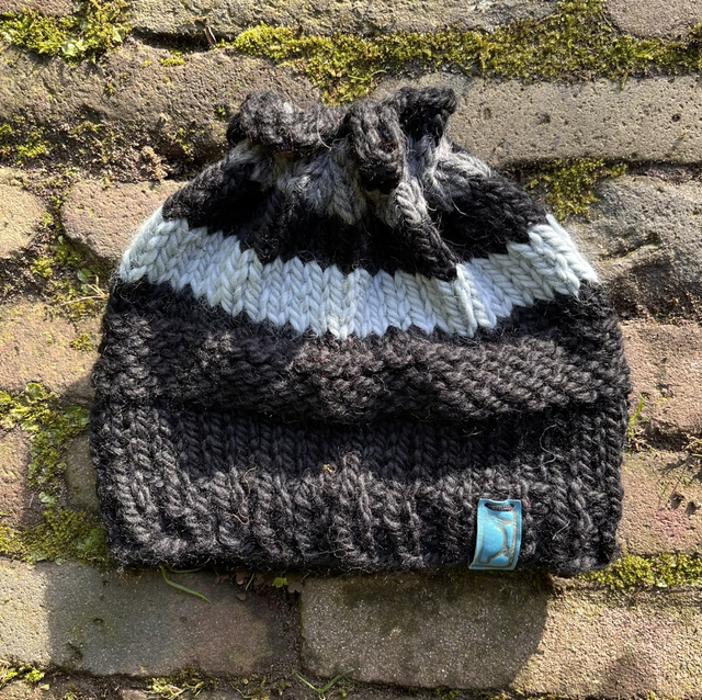 Zwart-blauw-grijze muts