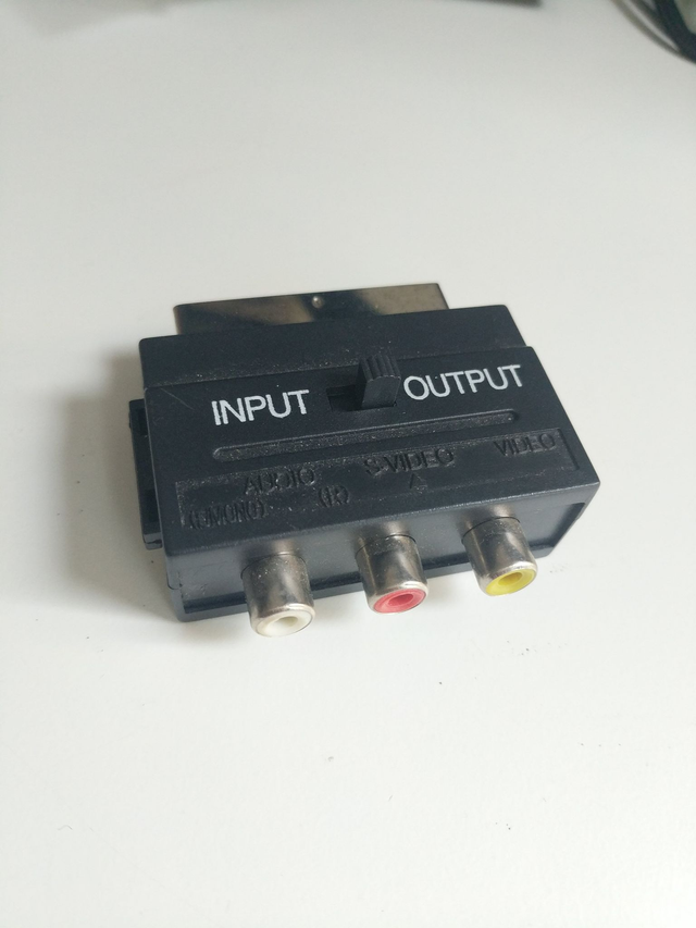 Scart Adapter auf 3-fach Cinch