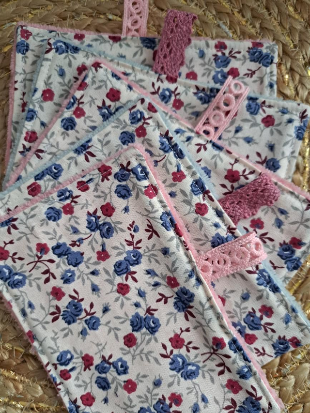 Lots 8  lingettes bébé 