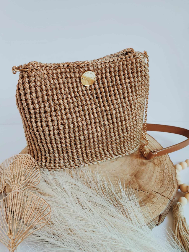 Sac à bandoulière en crochet Anaïs  Élégance et Praticité au Quotidien