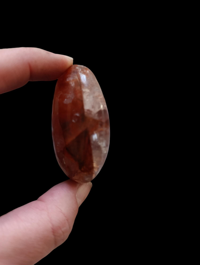 Galet de Quartz Hematoide de Madagascar