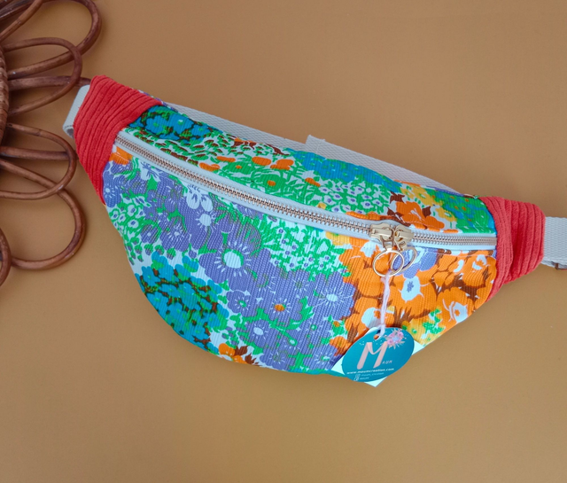 La banane - FLEURS MULTICOLORES