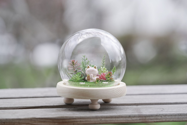 DIORAMA - Manekineko starorůžová